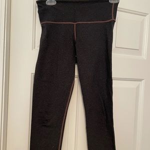 Lulu Lemon cropped gray leggings